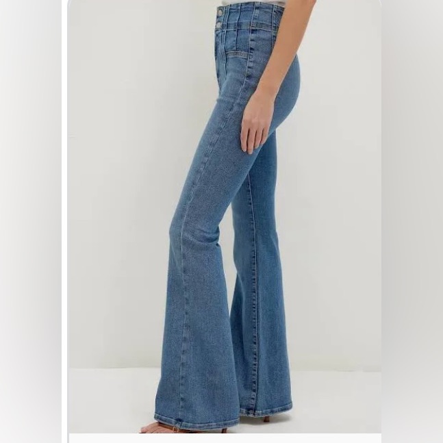Free People Jayde High-Rise Blue Flare Jeans- Sunburst Blue Size 29